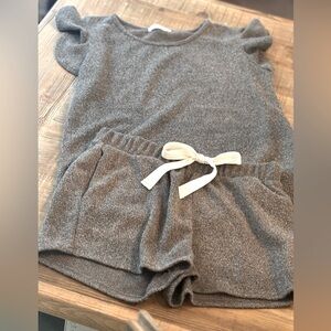 Perfect Peach Leisure Shorts | Top Set. Comfortable | Olive Brown Women’s Sz-S